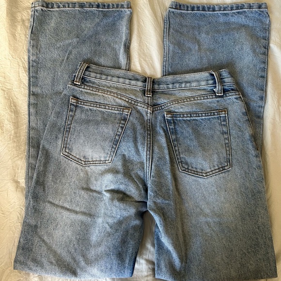 Brandy melville low rise flare jeans - Picture 3 of 3